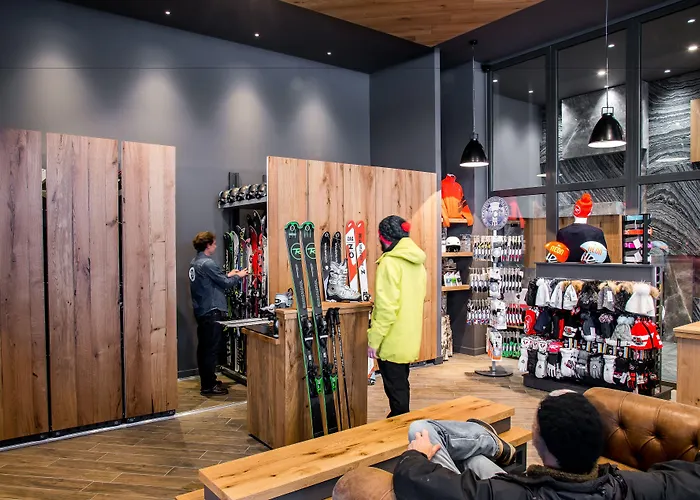 호텔 알피나 에클렉틱 4*