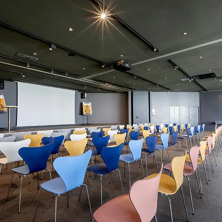 酒店 阿尔皮纳埃克莱克蒂克酒店 4*