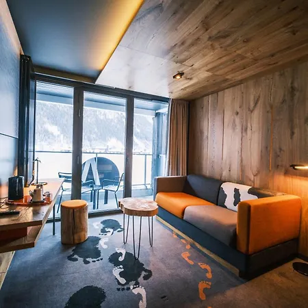 Alpina Eclectic 4*