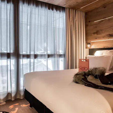 Alpina Eclectic Hotel 4*
