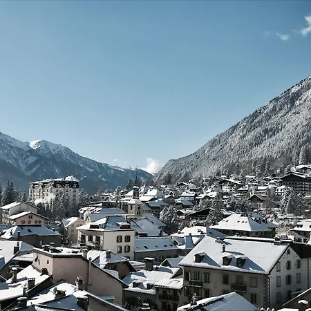 阿尔皮纳埃克莱克蒂克酒店