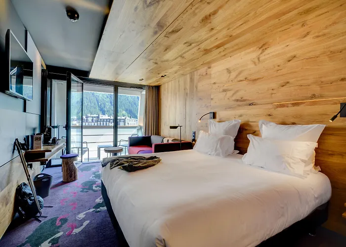 Alpina Eclectic Hotel 4*